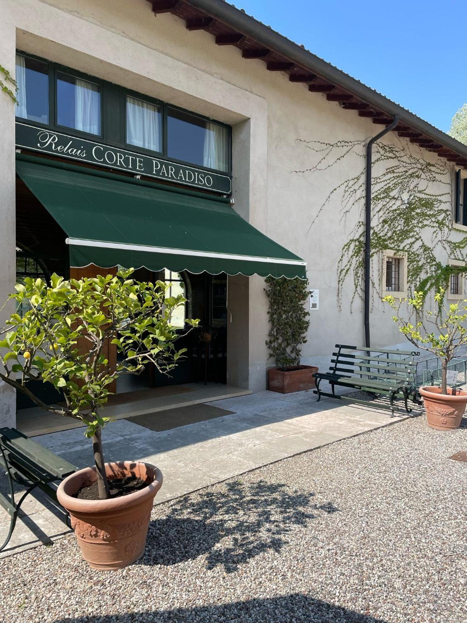 Relais Corte Paradiso ペスキエーラ・デル・ガルダ エクステリア 写真